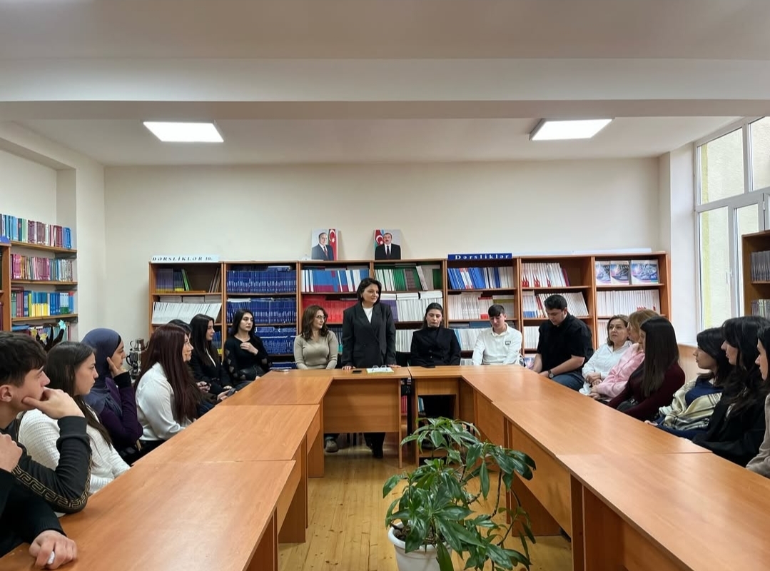 Qusar Peşə Liseyində təşkil olunan "Bu gün şagird-sabah peşekar" adlı uğurlu məzunlarla görüş tədbiri çərçivəsində liseyimizin müxtəlif sahələrdə uğur qazanmış məzunları ilə şagirdlərin görüşü baş tutdu