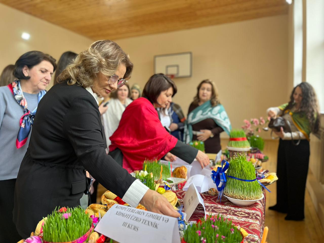 Qusar Peşə Liseyində Novruz ruhu bu il də coşqu ilə yaşandı! Liseyimizdə keçirilən Novruz  şənliyi milli adət-ənənələrimizin gözəlliyini bir daha nümayiş etdirdi
